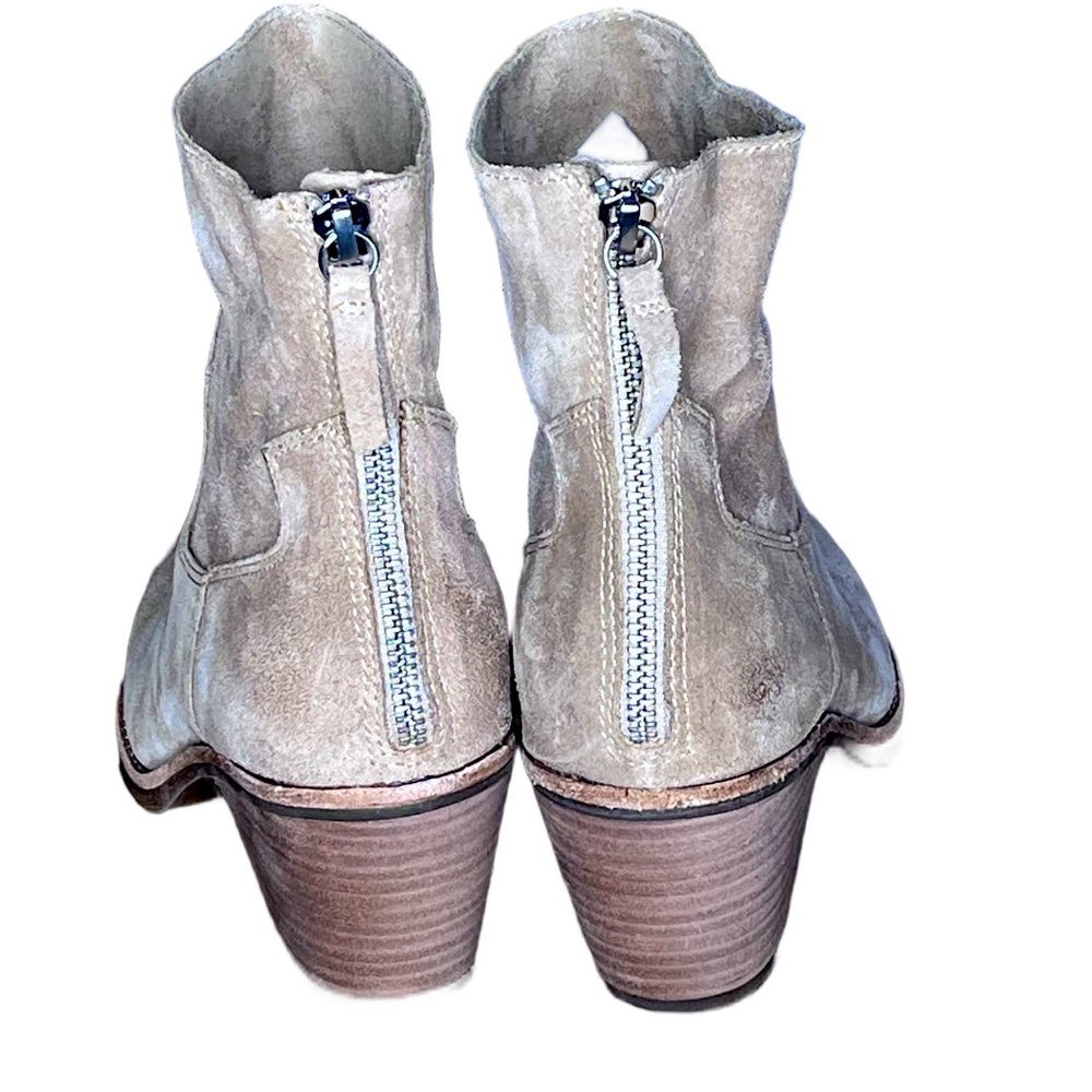 Sofft Annabell Suede Bootie Tan New in Box Size 7.5 - Picture 3 of 7